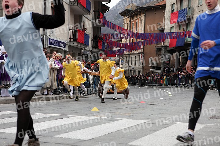Gara delle Bighe 2011-7767.jpg